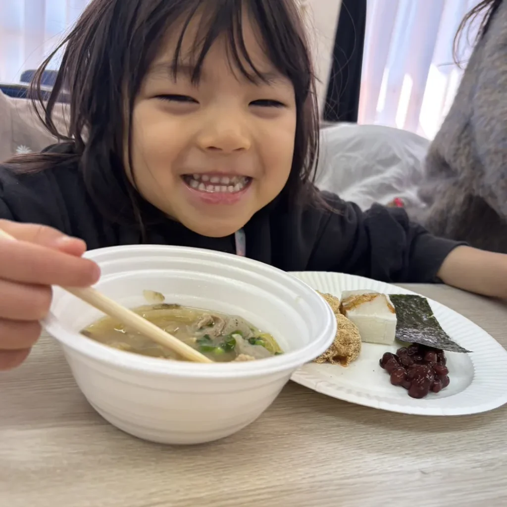 子ども食堂かえるのうた20250126_食事の様子