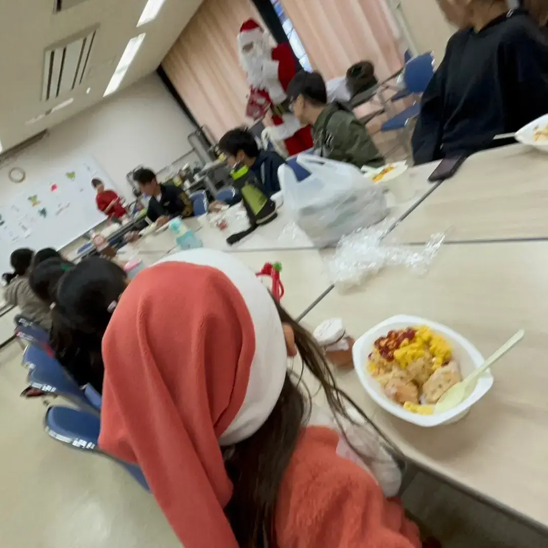 子ども食堂かえるのうた20231224_子供達の様子